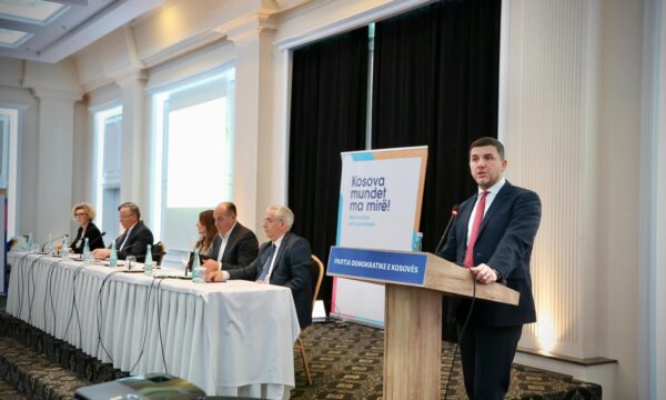 Memli Krasniqi në Këshillin Drejtues të PDK-së: Hamza, kryeministri më i mirë që mund ta ketë Kosova sot