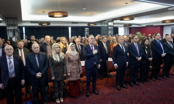 Limaj optimist: Anëtarësimi në NATO dhe zhvillimi ekonomik s’janë thjesht fjalë