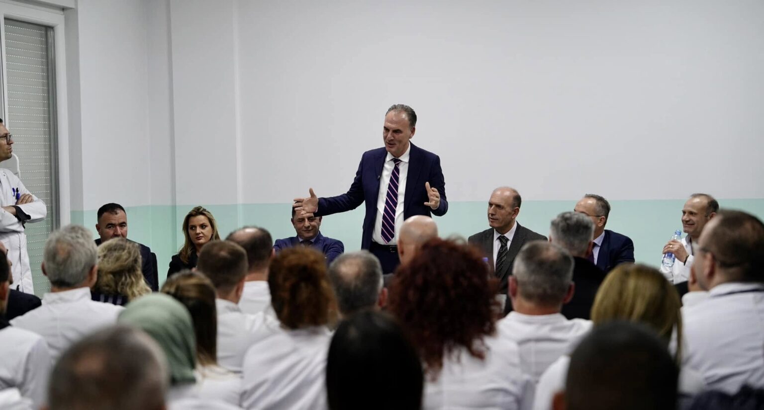 Shfrytëzoi Shtëpinë e Shëndetit për fushatë, Fatmir Limaj dënohet me 8 mijë euro