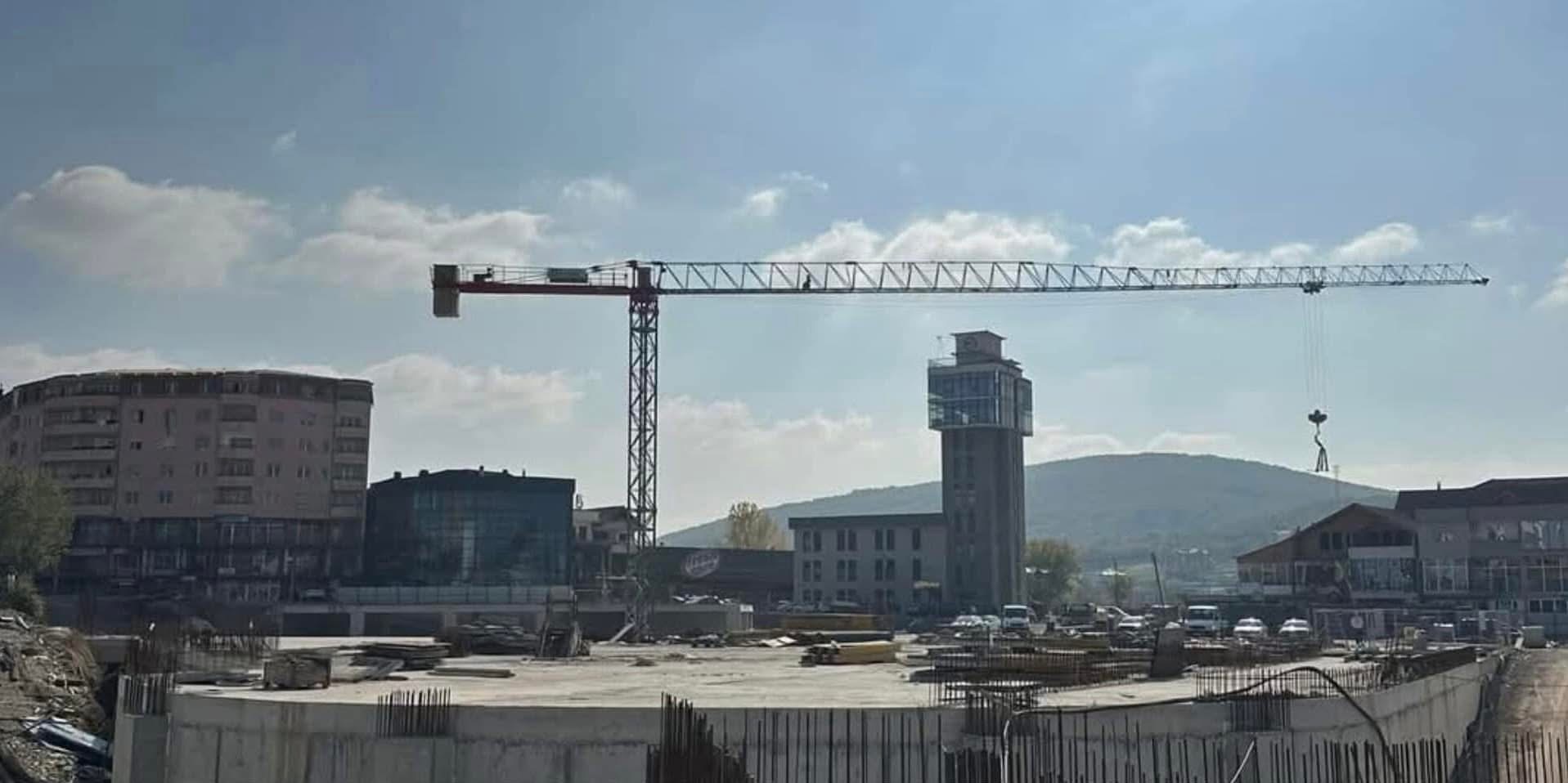 Ministria e Pushtetit Lokal ndalon rrënimin e Sahat Kullës në Malishevë