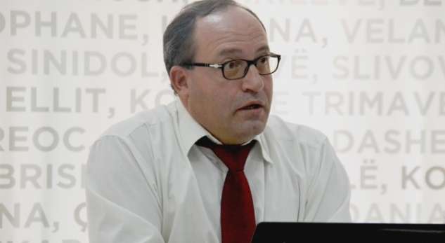 Largvajtës, i maturuar, idealist – Ramabaja komplimenton Limajn pas gatishmërisë për koalicion me VV-në